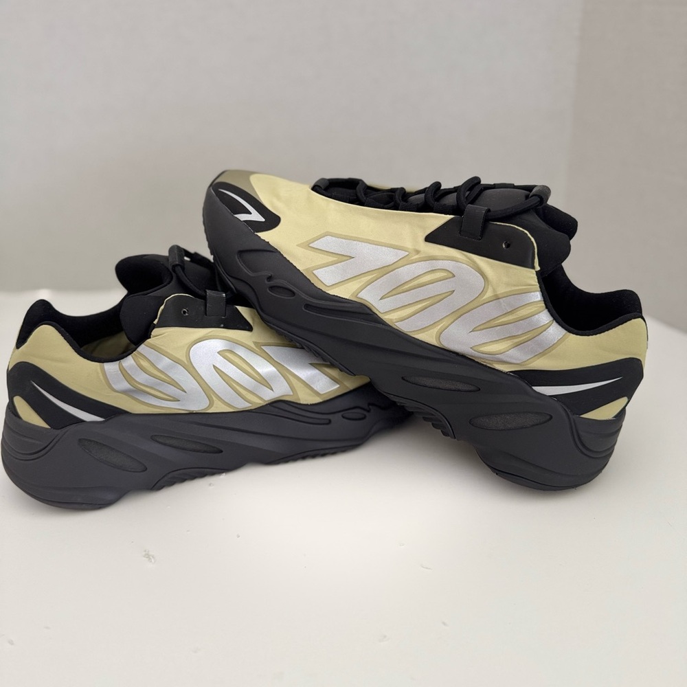 adidas Yeezy Boost 700 MNVN Resin | NWOT w/ Box | Men’s 10.5 | Fast Ship Bundle!